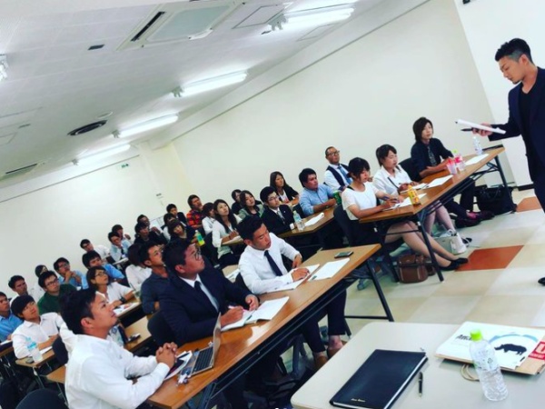 沖縄出身の人もたくさん独立して社長になっています。