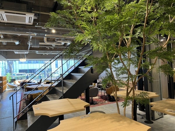 コミュニティマネージャー・おしゃれなコワーキングオフィスのコミュニティマネージャー・受付（ダブルワークOK）