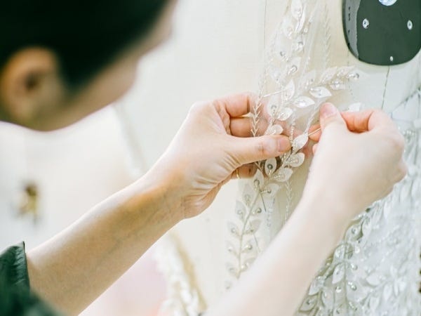 トップデザイナーの仕事の近くで学ぶことが出来るお仕事です。