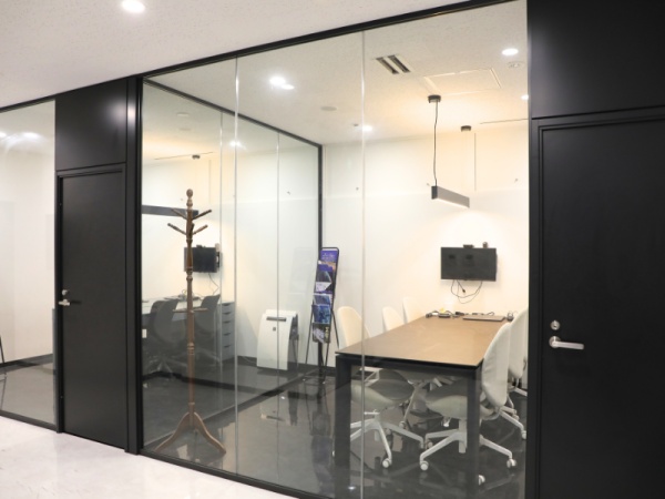 事務メンバーは20代前半～30代の方で現在4名。今後増員予定です☆