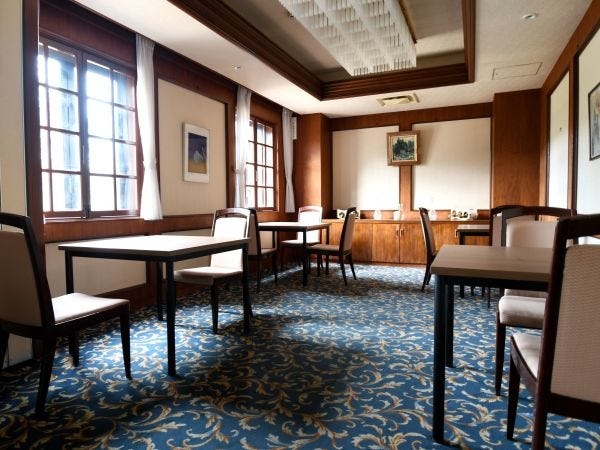 雰囲気あるレストランで一緒に働きませんか！