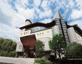 月光園鴻朧館・玄関