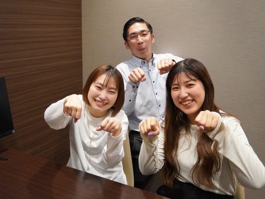 あなたと一緒に働くメンバーです。困ったことがあれば何でも相談してくださいね!