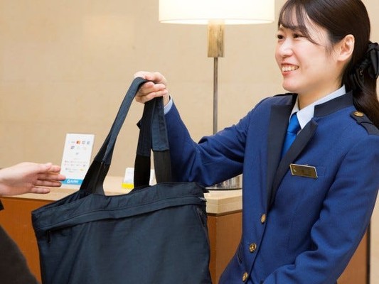 笑顔で丁寧に対応できれば接客未経験でもOK!是非私たちと一緒におもてなしのプロフェッショナルを目指しませんか。