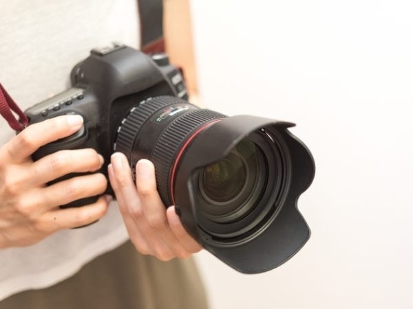 学校の販売事務・写真販売管理スタッフ（未経験OK）