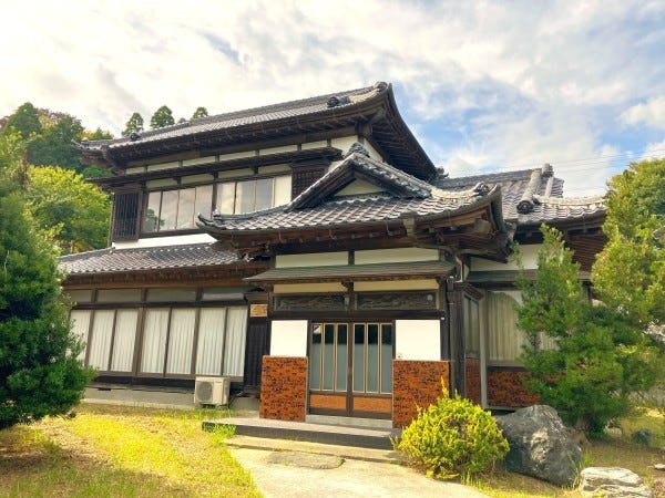 古民家をリフォームしてます。