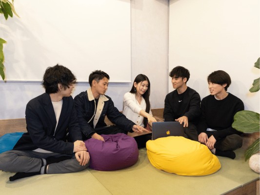 カリキュラムはリモートで受講可能！好きな時間に、のびのびと学習できます！