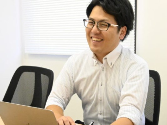 下記にて編集長のある日の1日を紹介しています。https://eduward.jp/recruit/schedule/schedule01