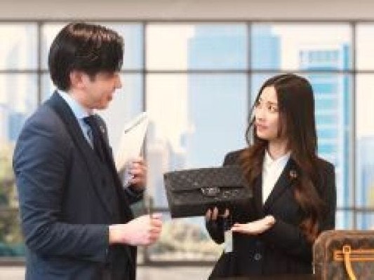 ブランド品・ジュエリー・時計等のプロフェッショナルになれる仕事！毎日見たことのない商材に出会えます！