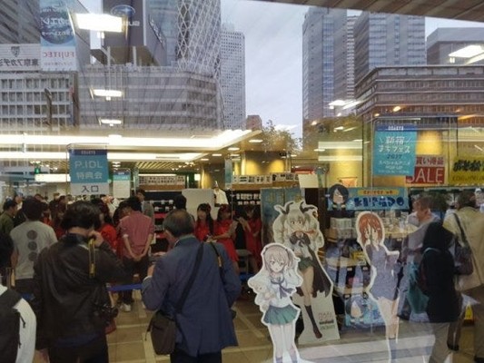 権利マネジメントの一環で、アニメのPOP UP STORE、イベント開催、全国シネコンへグッズ導入！