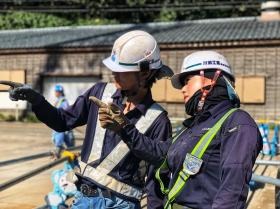 ２０歳の若手職人と女性職人