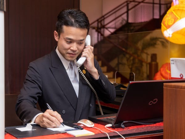 フロントスタッフ・予約受付（お料理サービスなし）