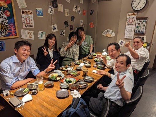 採用チームと採用チームが所属する部署のメンバーです。