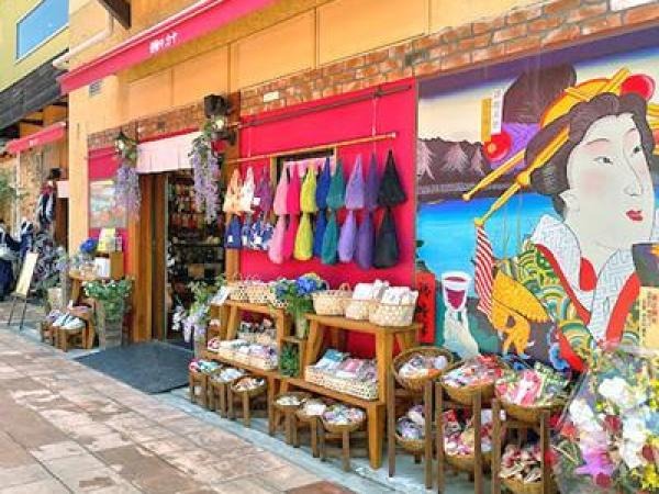 エスニックアジアン雑貨ショップでの店長候補（和文化に興味がある方歓迎）