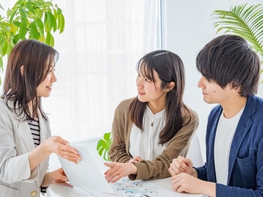 キャリアアドバイザー・介護専門のキャリアアドバイザー・人材営業（未経験OK・営業経験者大歓迎）