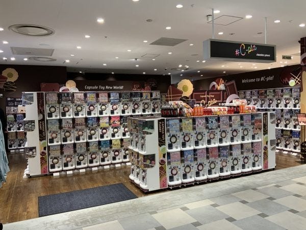 ※神戸マルイ店の外観です!