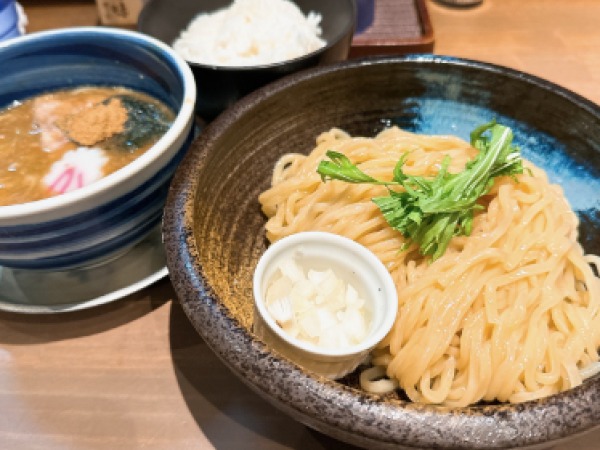 飲食店スタッフ・ラーメン店スタッフ(未経験大歓迎・おしゃれOK)