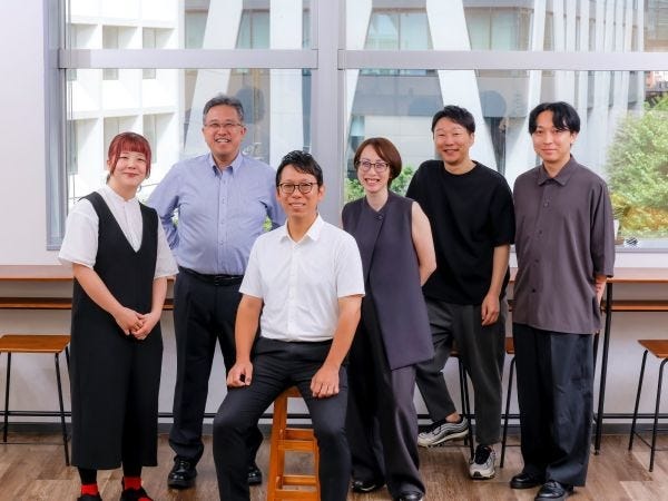 20～50代を中心に、意見を交わしながら切磋琢磨してます。資格の取得補助などもあり、スキルアップを応援しています