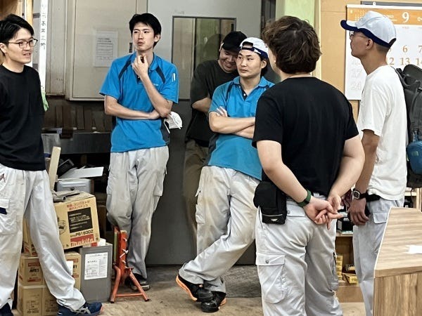 20代、30代が活躍中。報連相しやすい雰囲気です。