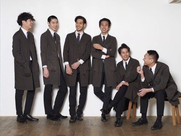 エントランススタッフ・ラグジュアリーブランドでのエントランス対応スタッフ・販売経験者（以下のような方は大歓迎）