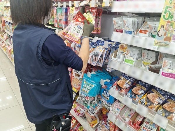 品出し業務