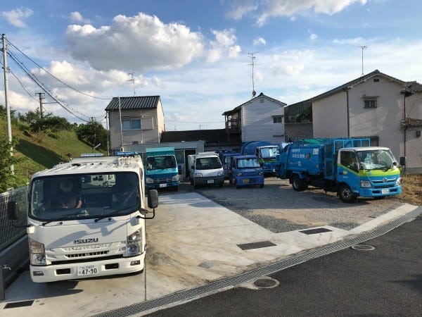 八尾車庫からの出庫となります。（八尾市竹渕西1-18）