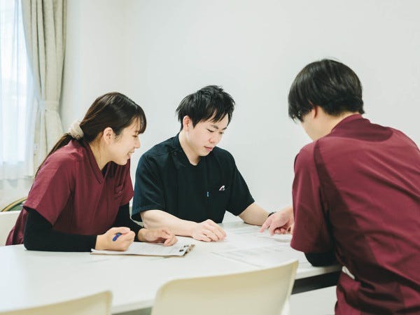 施設内訪問看護師・看護師・サービス付き高齢者向け住宅常駐の訪問看護師（正看護師免許・診療所等の医療機関の勤務経験者も大歓迎）