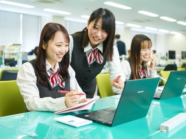 広報宣伝PR広報IR・理美容室本社✨広報スタッフ