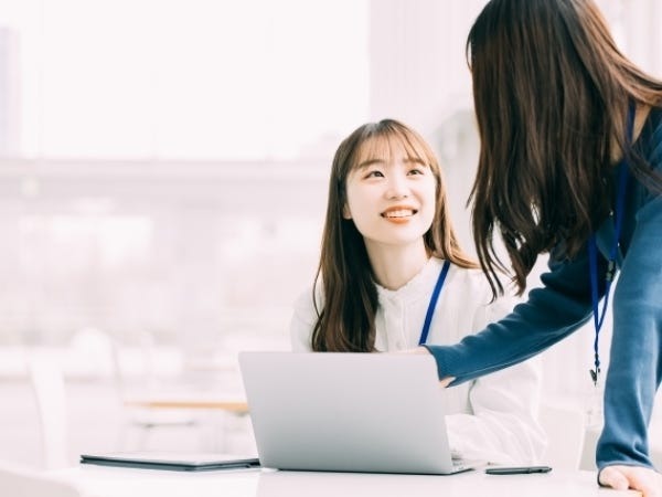 研修センターではなんでも相談が出来る専任の人事担当と講師が常駐してます。わからない事や今後の事で不安があればいつでも会話しましょう！