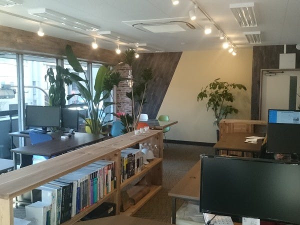勤務いただくオフィスです。快適に働けるようこだわっています！
