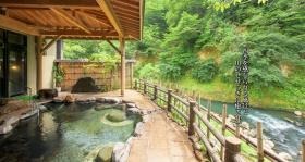 当館の女性露天風呂＿スタッフは業務後に入浴可能です♪