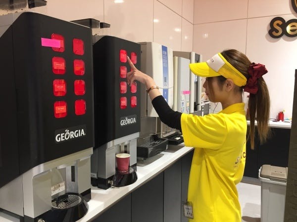 注文をいただいたら、ドリンクを作ってお渡しします！