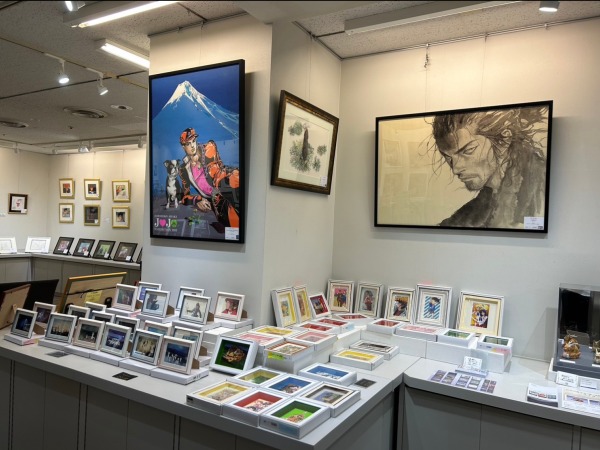 販売スタッフ・アートギャラリー