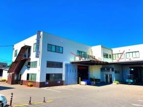 本社・建物外観