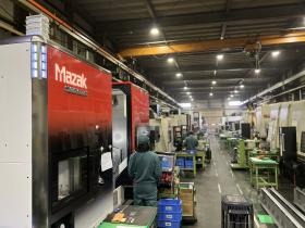 工場内の風景～マシニングセンタが並んでいます～