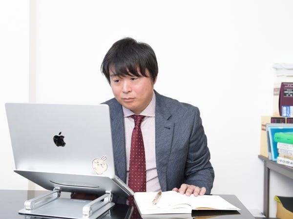行政書士・行政書士事務所の部門をまとめる部門長候補・社労士（有資格者優遇・考え方や周りの人との関わり方重視）