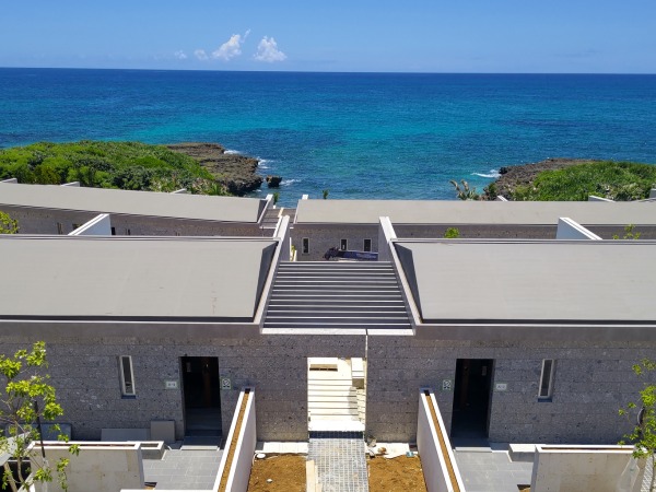 ホテルスタッフ（交通費支給あり・未経験OK）