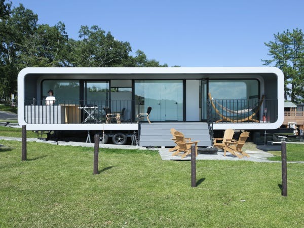 富士スピードウェイ内にあるキャンプ場『RECAMP富士スピードウェイ』です。