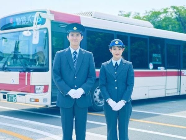 力仕事がないため、勤続年数が長い社員も数多く在籍。安定した収入と経営基盤、充実した福利厚生が腰を据えて働き続けられる理由です。