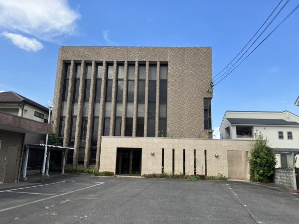 生活支援員・時短正社員・社会福祉士（普通自動車免許）