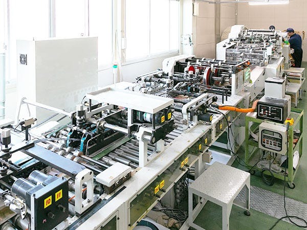 製袋機オペレーター（未経験OK・福利厚生充実）