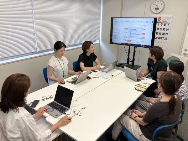 30代～50代の女性が活躍中！年間休日120日以上で働きやすい環境です。