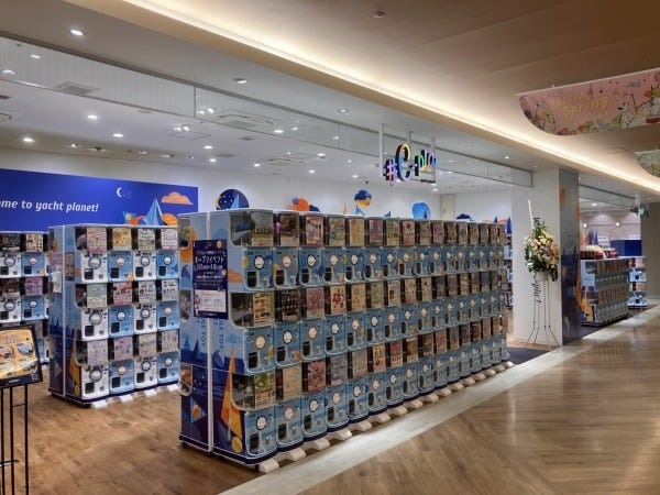 ※エビスタ西宮店の外観です!※