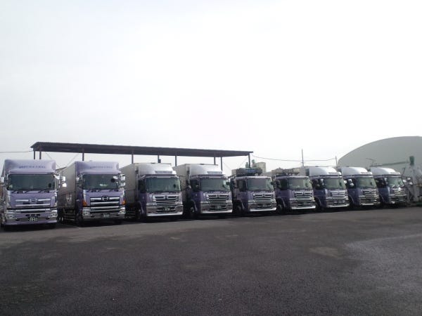 大型輸送ドライバー（各種手当も充実・大型自動車免許）