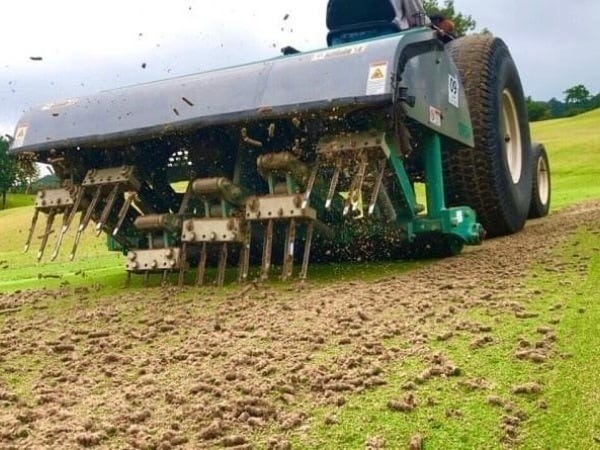 ゴルフ場除草作業スタッフ（未経験者大歓迎・社会人経験すべて不問）