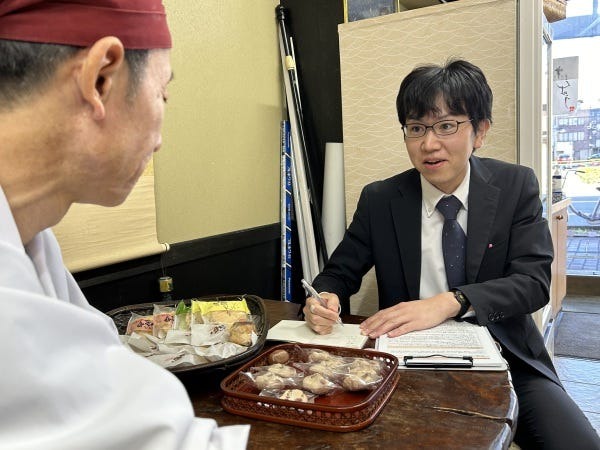 商店の経営課題解決を一緒に考えます。