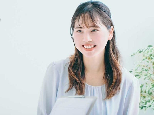 面接は、スマホ1つで参加OK！採用担当とリラックスしながらお話して、自分に向いているお仕事タイプや働き方を知ることから始めればOKです。