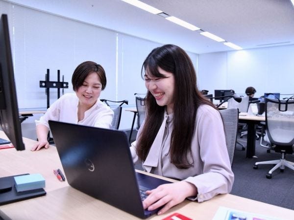 入社後にしっかりとした研修が１カ月ございますので、未経験大歓迎です、ご安心下さい！