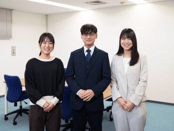 2025年卒の新卒スタッフです！