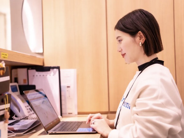 コワーキングスペース受付・コワーキングスペースの受付（未経験歓迎）